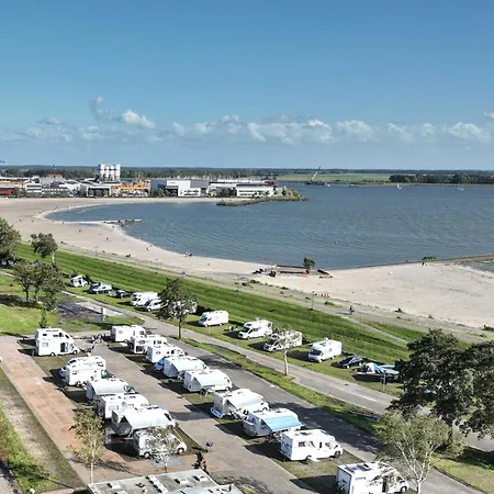 Vakantiepark Lemmer Buitenkant foto